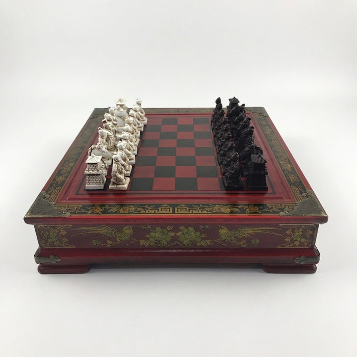 Retro Terracotta Warriors Chess Set — 26 cm Wooden Board with Resin Chessmen